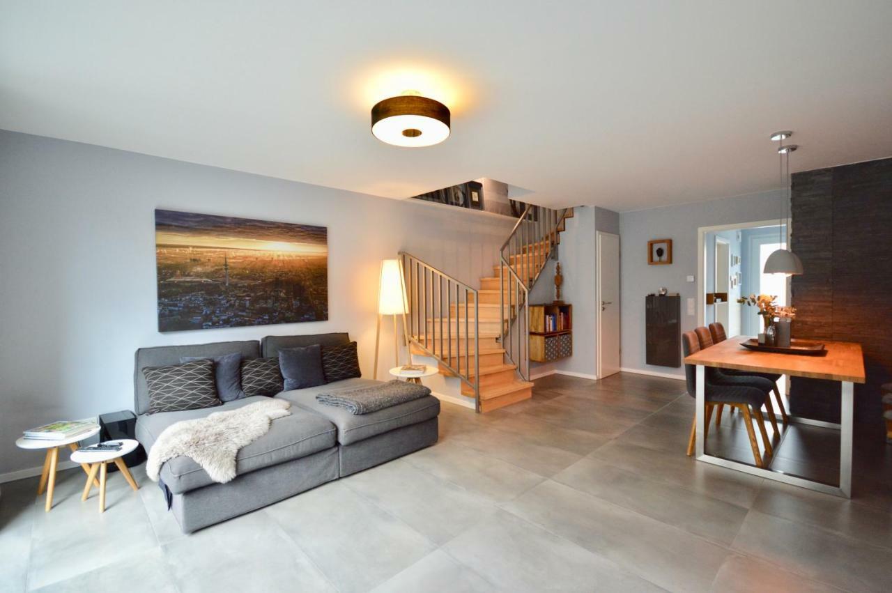 Urbaner Lifestyle Im Klimaneutralen Effizienzhaus Apartment Хамбург Екстериор снимка